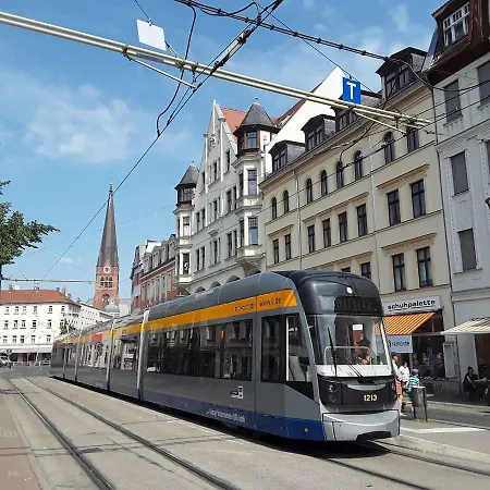 New Studio Old Building Vibrant Lindenau Wifi Tv شقة *