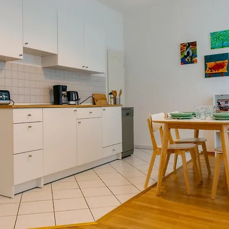 Apartment New Studio Old Building Vibrant Lindenau Wifi Tv