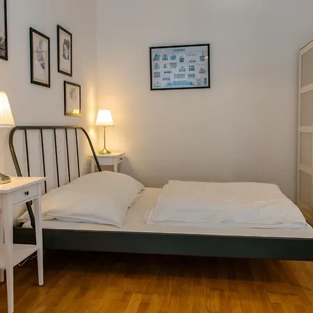 New Studio Old Building Vibrant Lindenau Wifi Tv